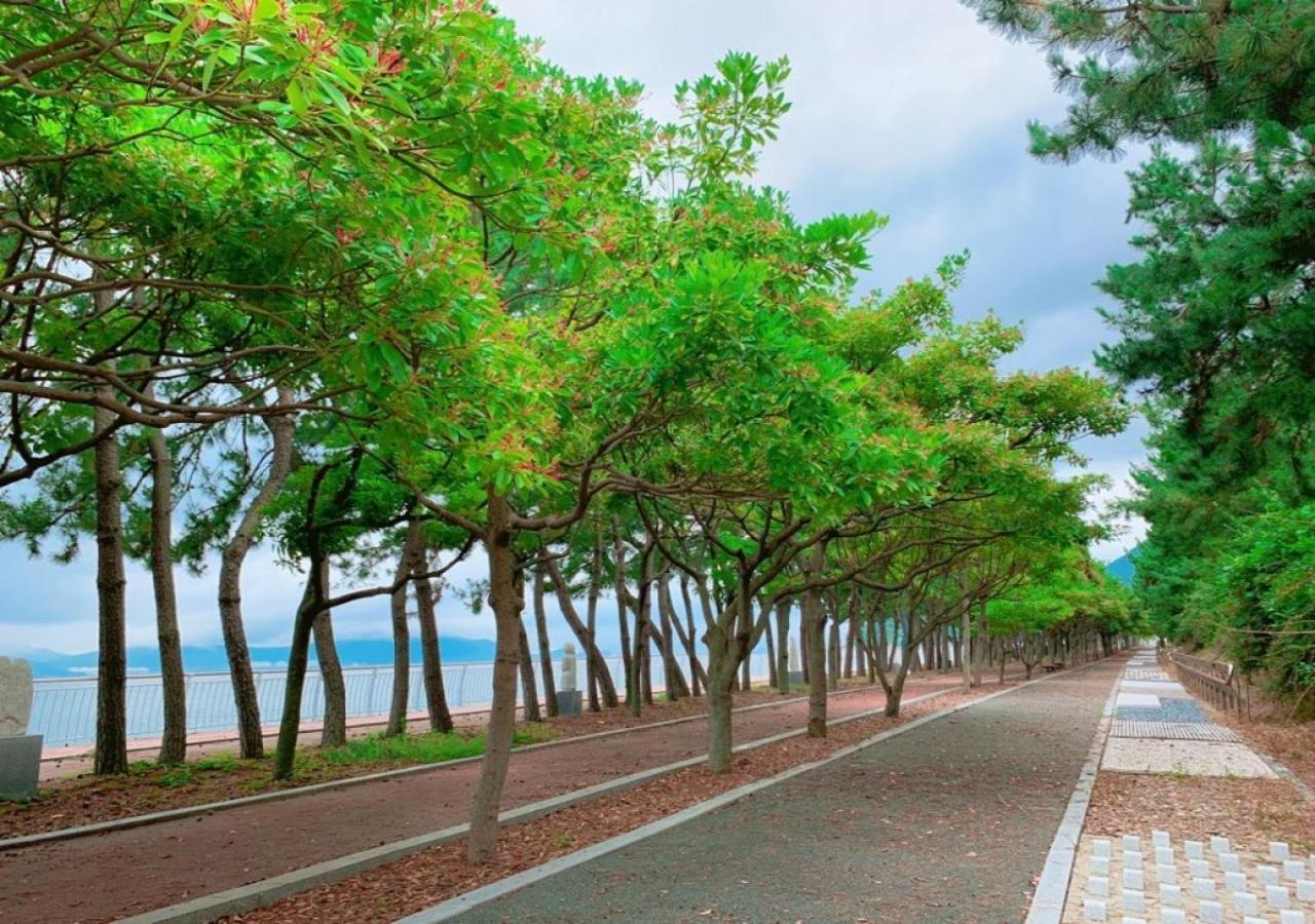 Namhae Sports Park Hotel Exterior foto